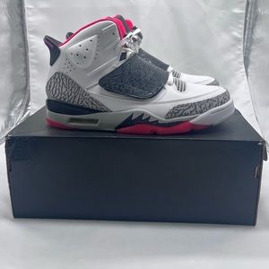 Jordan son of mars hot lava size 9 mens